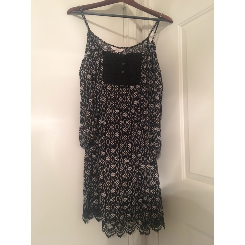 Black & White Off the Shoulder Dress (Small)